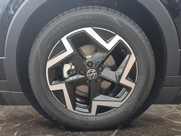 Volkswagen T-Cross R-Line 1.0 l TSI DSG (116 PS) AHK+GANZJAHRESREIFEN+KAMERA+NAVI *SOFORT VERFÜGBAR*