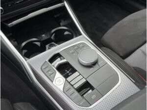 BMW 330 e xDrive Touring M Sport PRO //AHK FACELIFT BMW 330 e xDrive Touring M Sport PRO //AHK FACELIFT