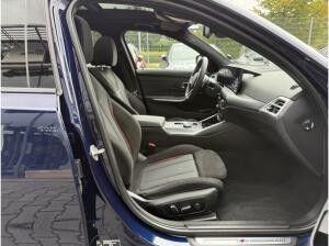 BMW 330 e xDrive Touring M Sport PRO //AHK FACELIFT BMW 330 e xDrive Touring M Sport PRO //AHK FACELIFT
