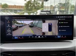 BMW 330 e xDrive Touring M Sport PRO //AHK FACELIFT BMW 330 e xDrive Touring M Sport PRO //AHK FACELIFT