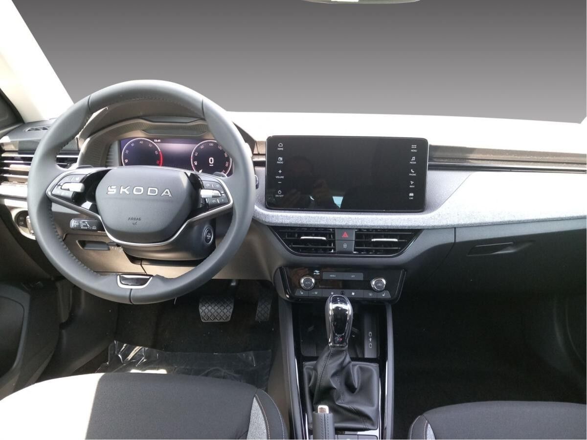 Skoda Kamiq 1.0 TSI Tour *AHK*MATRIX*SHZ*