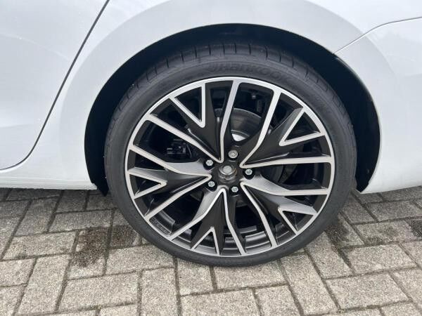 Cupra Leon Sportstourer VZ 2.0 TSI AHK/ Schiebdedach
