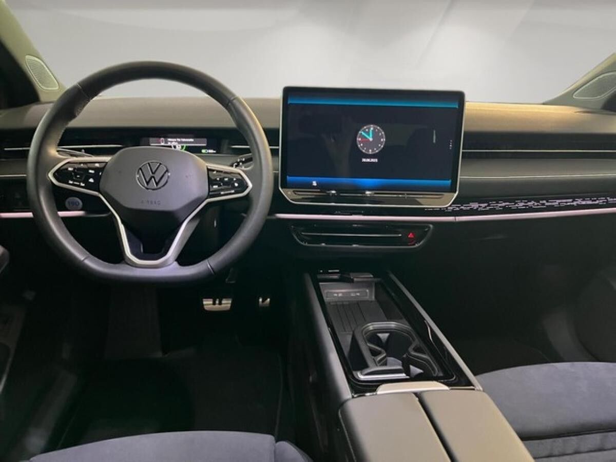 Volkswagen ID.7 Tourer Pro S 210kW - Navi Head-UP SHZ AHK APP-Connect Area View DAB+ ACC Wärmepumpe LM