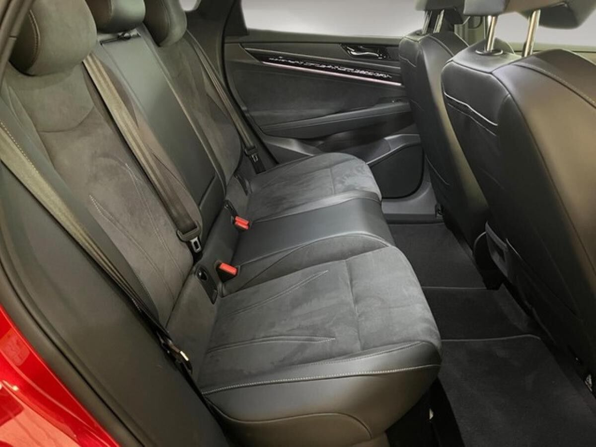 Volkswagen ID.7 Tourer Pro S 210kW - Navi Head-UP SHZ AHK APP-Connect Area View DAB+ ACC Wärmepumpe LM