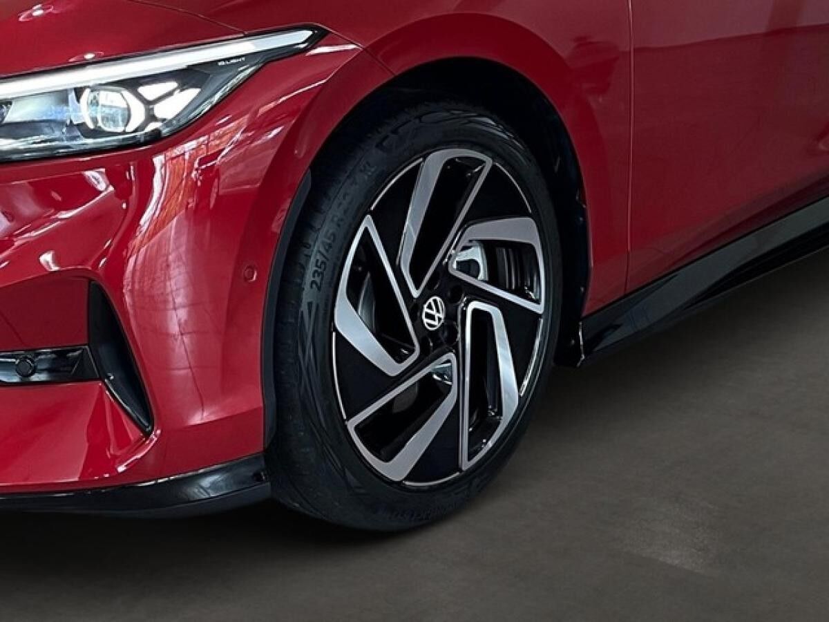 Volkswagen ID.7 Tourer Pro S 210kW - Navi Head-UP SHZ AHK APP-Connect Area View DAB+ ACC Wärmepumpe LM