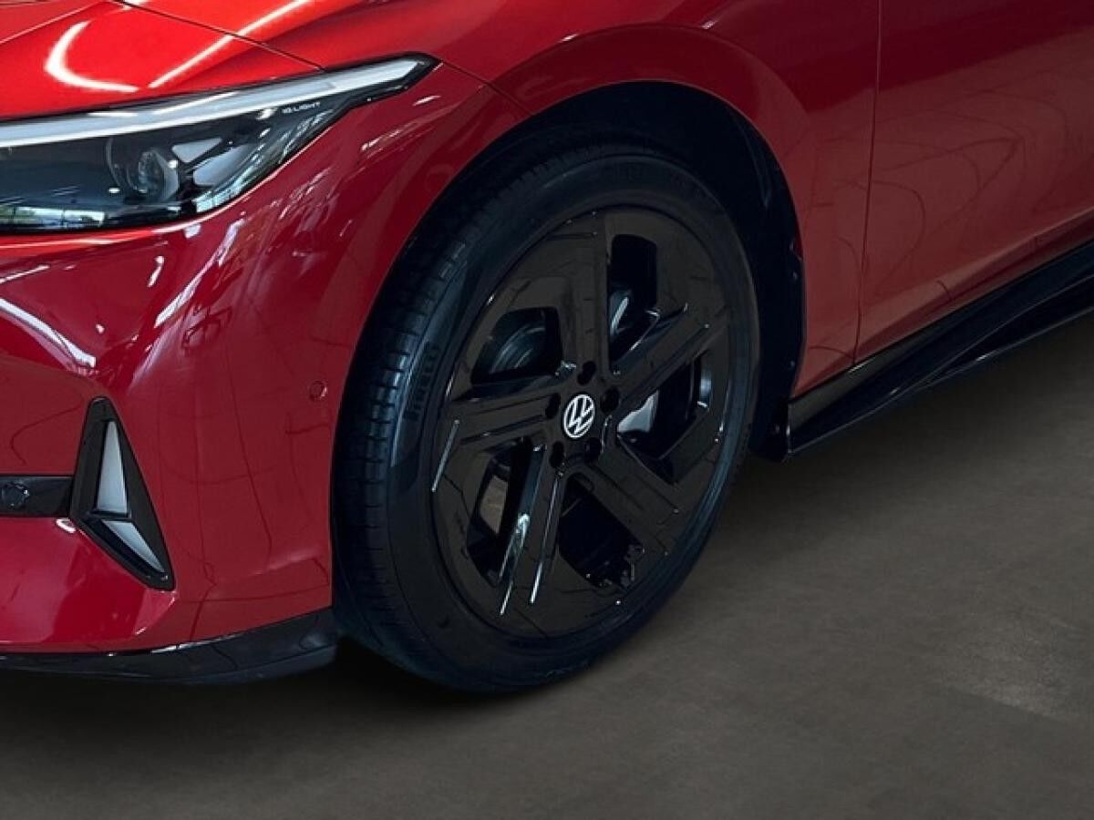 Volkswagen ID.7 Tourer GTX 4Motion 250kW - Navi Panoramadach AHK APP-Connect Wärmepumpe ACC Area View SHZ LM DAB+