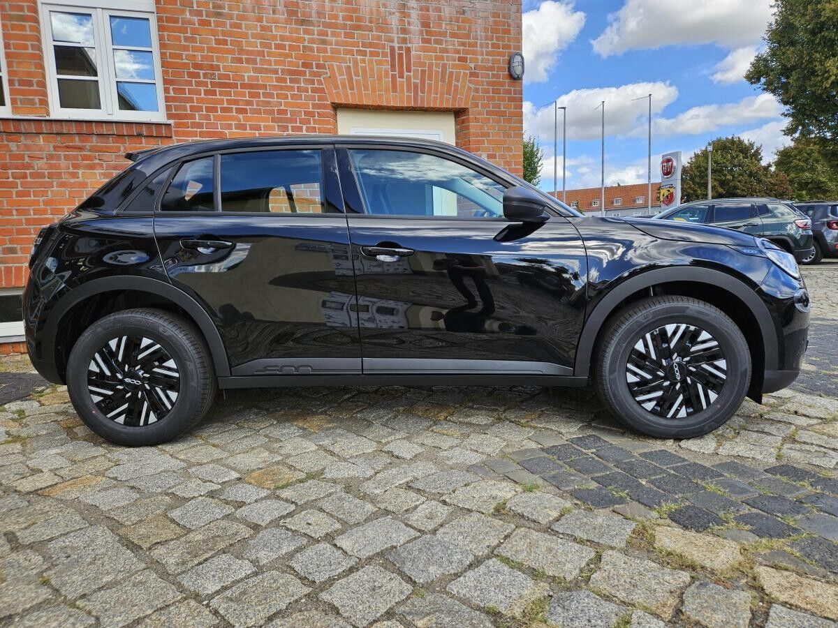 Fiat 600 1.2 Hybrid 100 PS DCT Sonderedition - sofort verfügbar