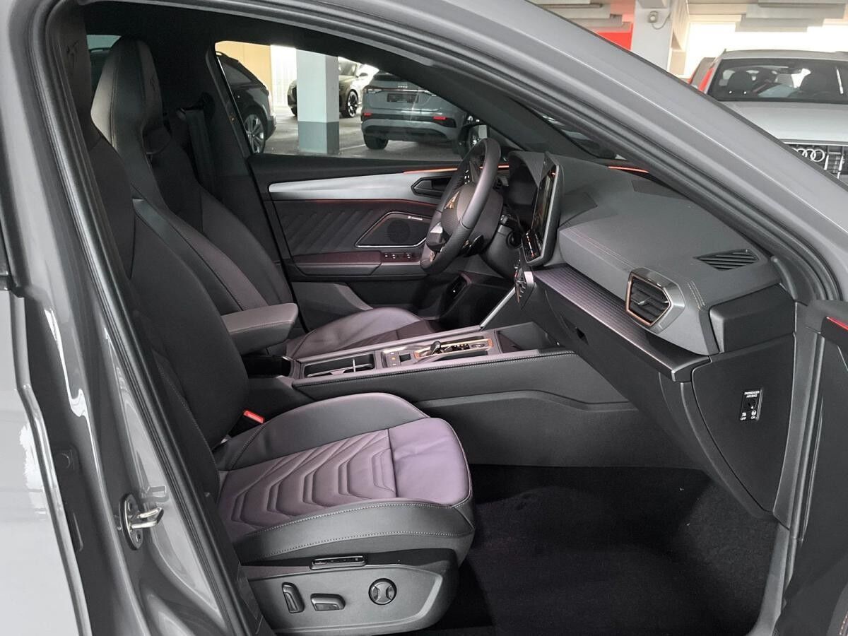 Cupra Leon Sportstourer 2.0 TSI 4Drive DSG AHK Matrix