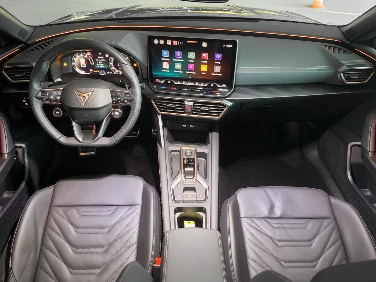 Cupra Leon Sportstourer 2.0 TSI 4Drive DSG AHK Matrix