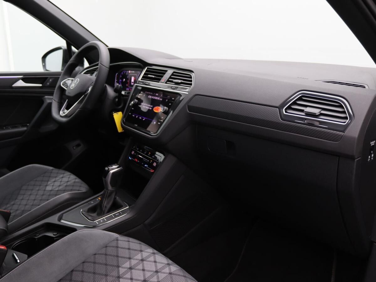 Volkswagen Tiguan R-Line 1.5TSI DSG/ Navi, Matrix, AHK, ACC