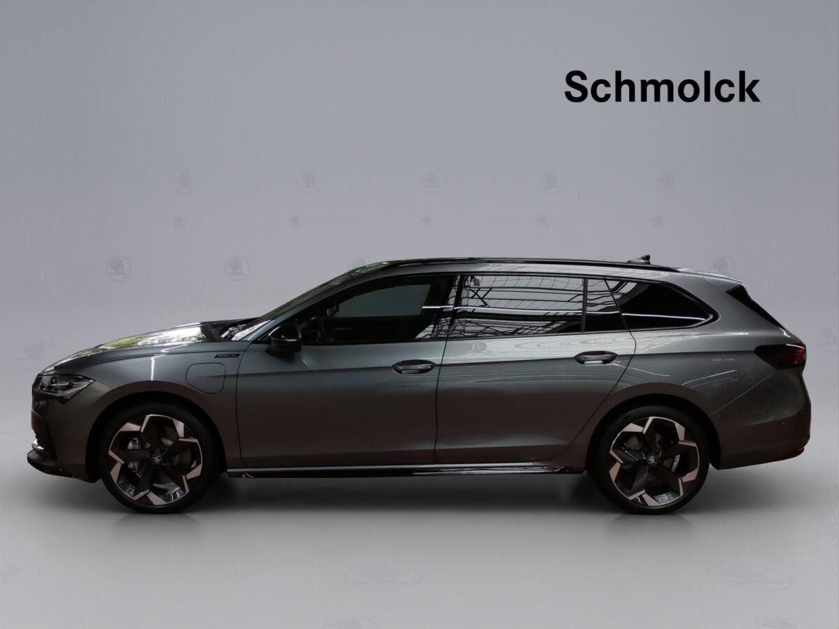 Skoda Superb Combi Sportline 1.5 TSI DSG iV AHK PANO