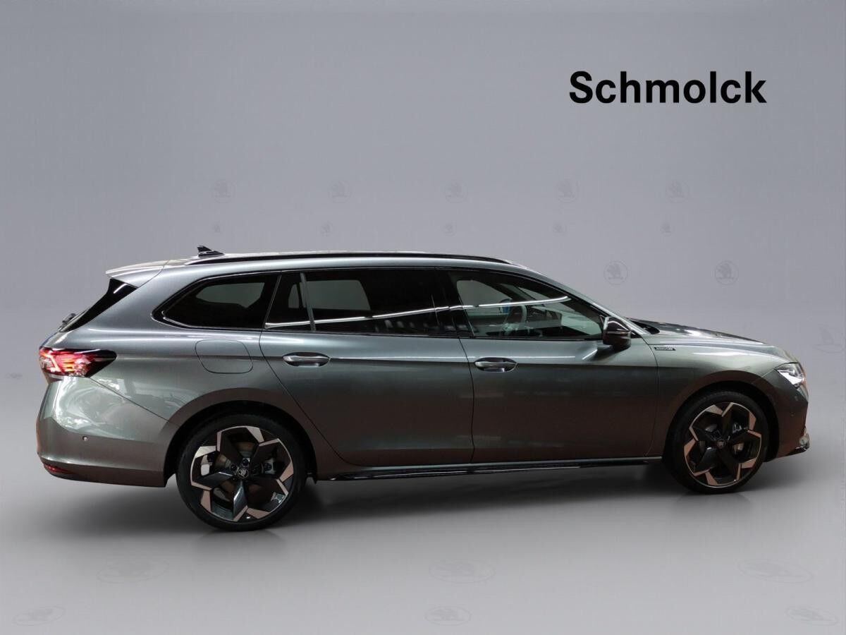 Skoda Superb Combi Sportline 1.5 TSI DSG iV AHK PANO