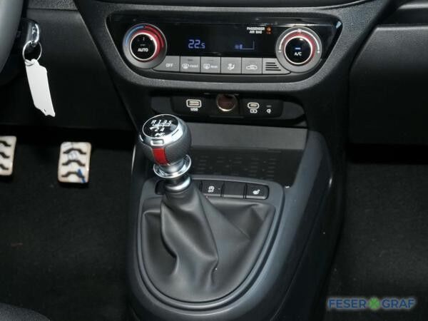 Hyundai i10 N-LINE CAM NAVI SHZ LHZ CARPLAY KLIMA USB