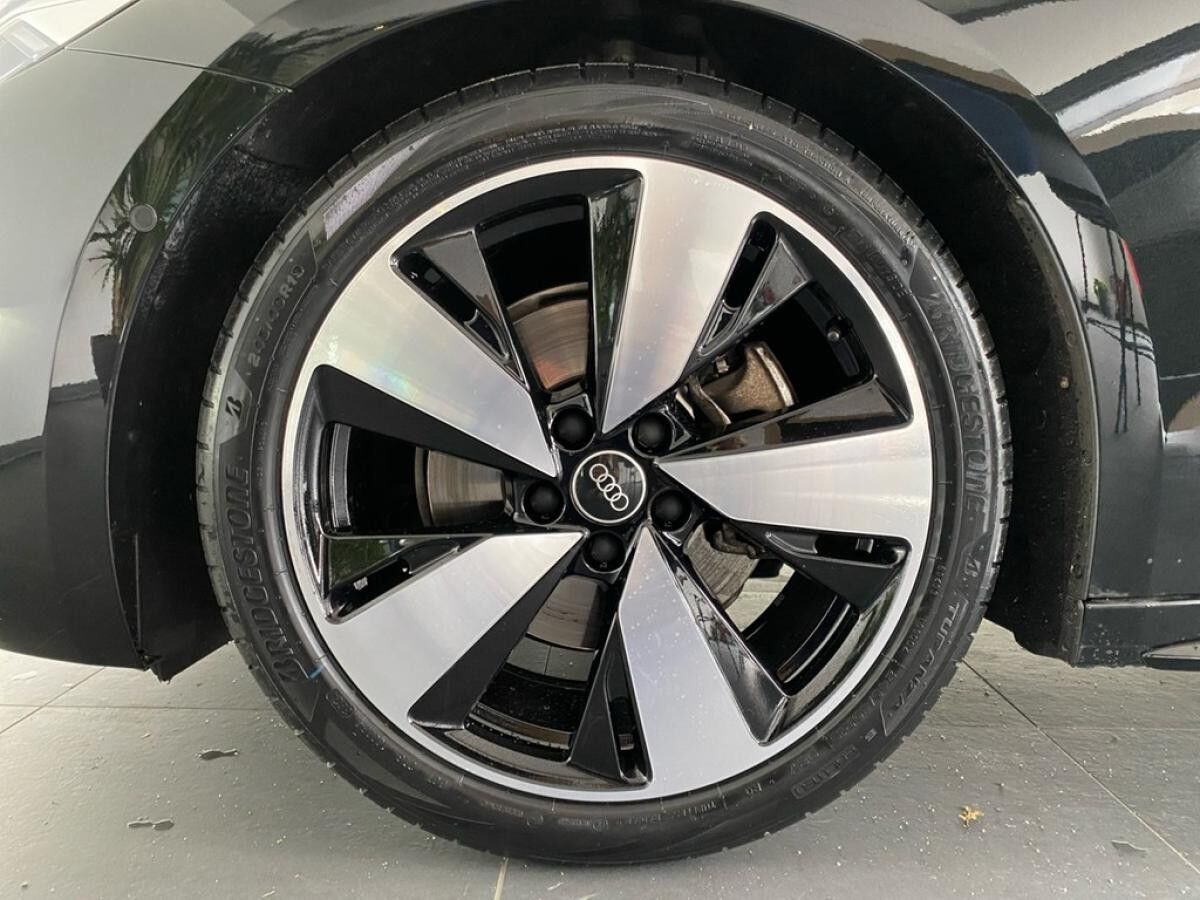 Audi A5 Avant TFSI quattro edition one S line AKTION+