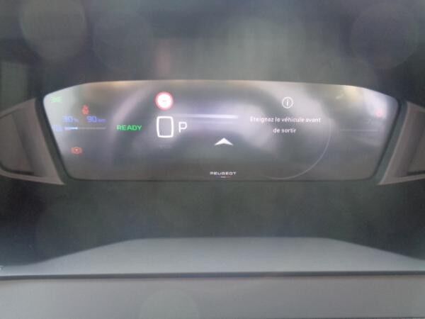 Peugeot 2008 Elektro 156 Allure OBC, Navi, Keyless