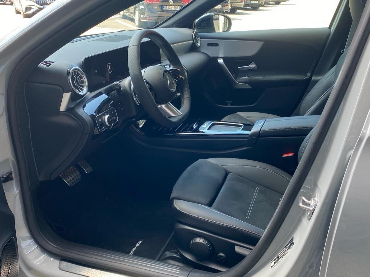 Mercedes-Benz A 200 AMG Night Multibeam-LED Panorama Kamera