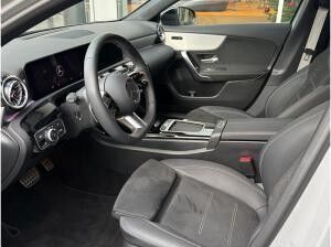 Mercedes-Benz A 200 AMG Night Multibeam-LED Panorama Kamera
