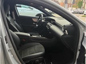 Mercedes-Benz A 200 AMG Night Multibeam-LED Panorama Kamera