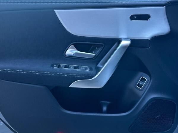 Mercedes-Benz CLA 200 Coupe AMG Night Panorama Multibeam-LED