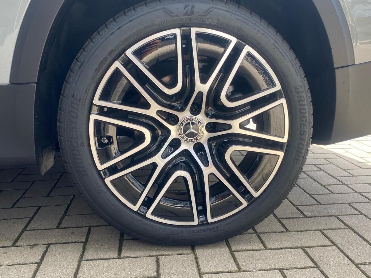 Mercedes-Benz GLB 200 AMG Night Panorama Multibeam AHK 7-Sitze