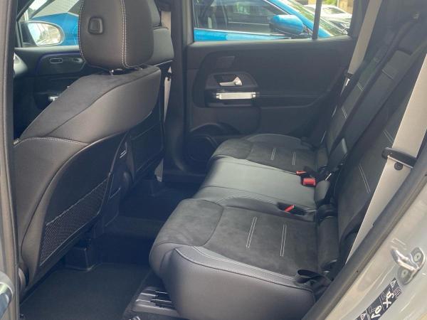 Mercedes-Benz GLB 200 AMG Night Panorama Multibeam AHK 7-Sitze