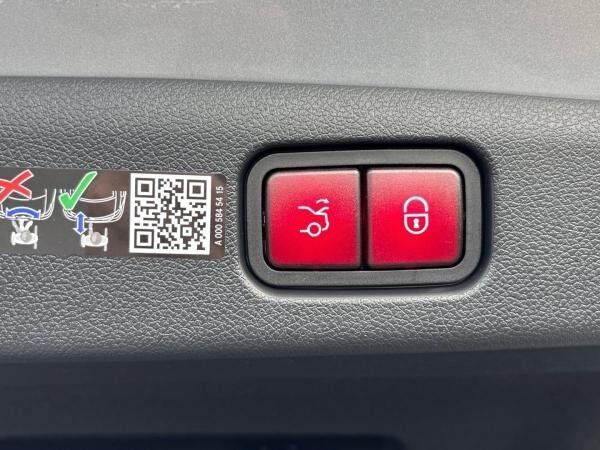 Mercedes-Benz E 450 d 4M AMG-Line Digital Light Panorama AHK