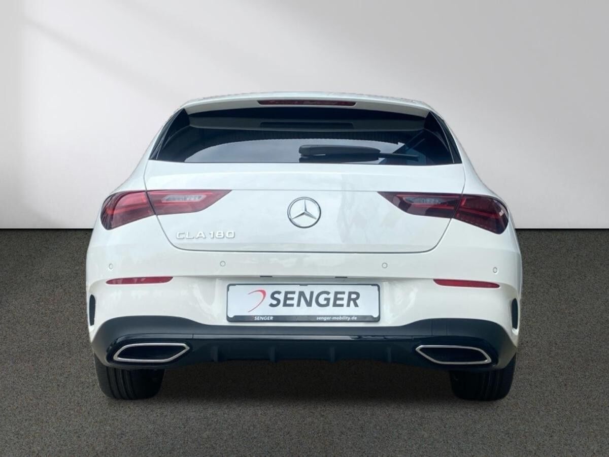 Mercedes-Benz CLA 180 SB AMG Line Night Panorama Standheizung
