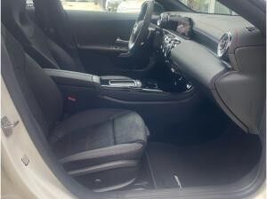 Mercedes-Benz CLA 180 SB AMG Line Night Panorama Standheizung