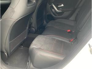 Mercedes-Benz CLA 180 SB AMG Line Night Panorama Standheizung