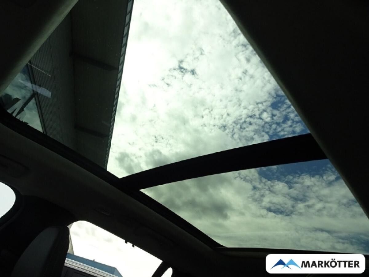 Volvo XC90 T8 AWD Ultra Bright Plug-In Hybrid 7-Sitzer