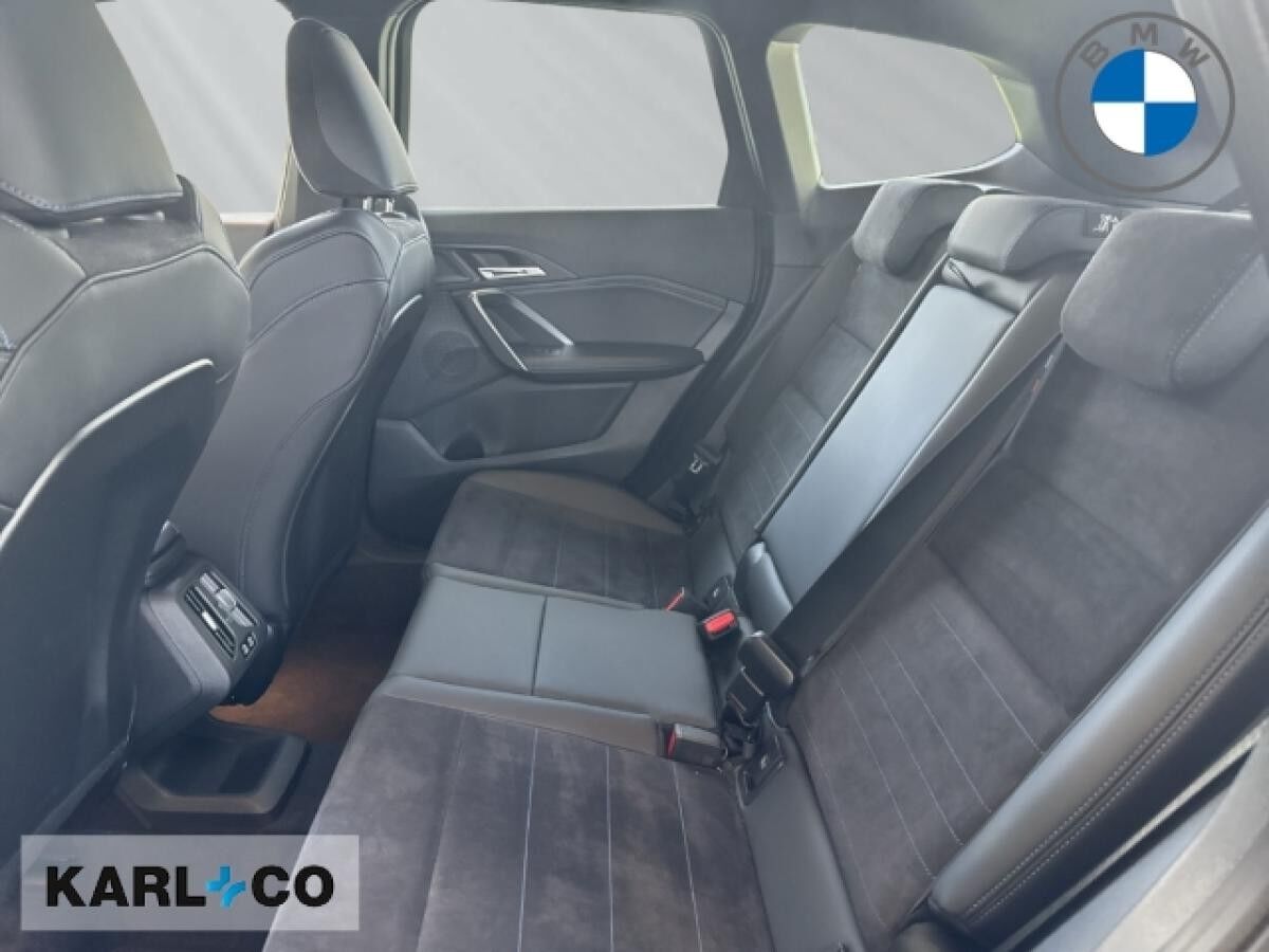 BMW X1 18 i sDrive M Sport Navi Digitales Cockpit Soundsystem Massagesitze LED