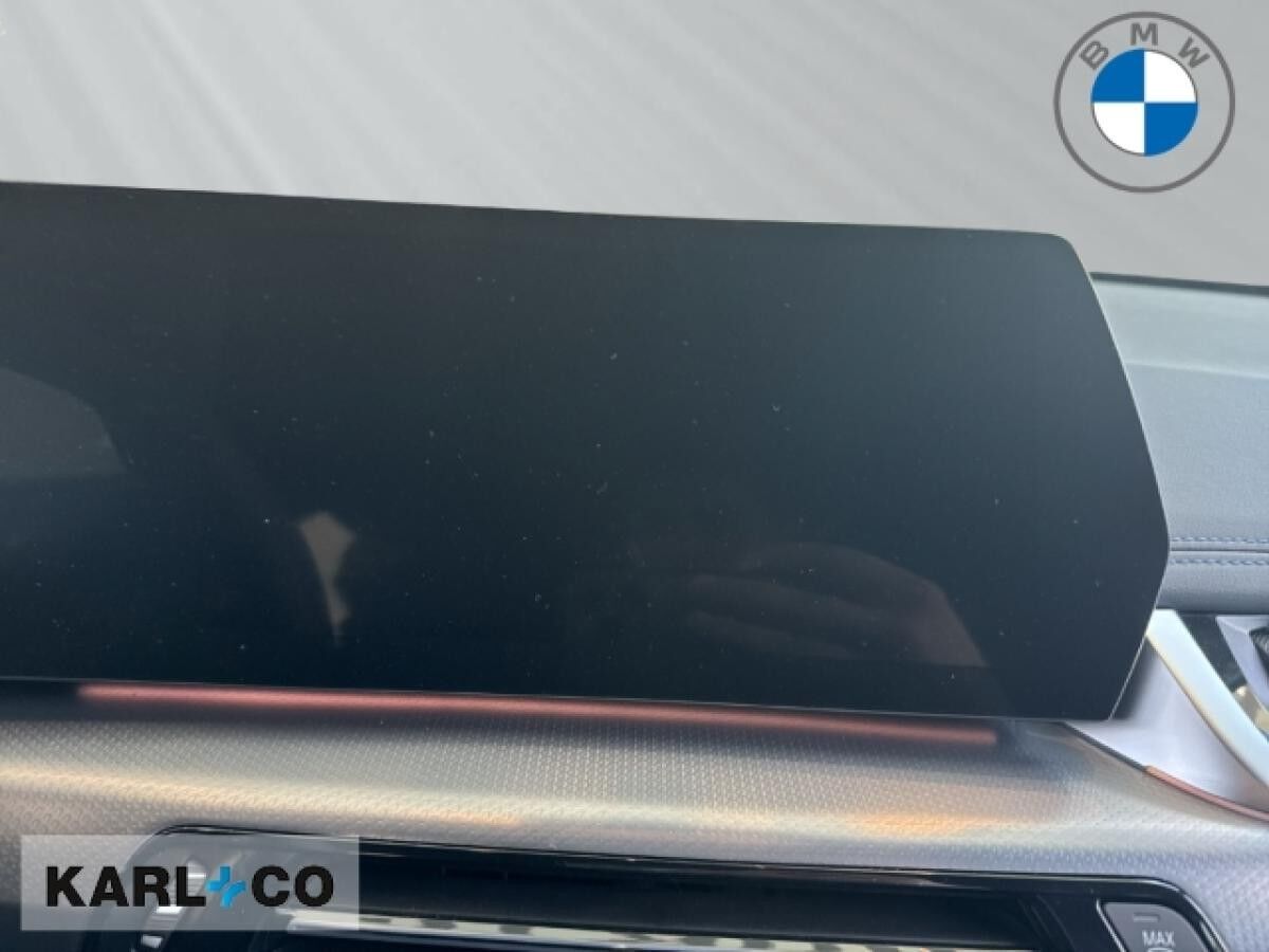 BMW X1 18 i sDrive M Sport Navi Digitales Cockpit Soundsystem Massagesitze LED