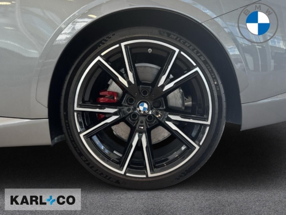 BMW M240i xDrive Coupe  Navi Digitales Cockpit Soundsystem HarmanKardon Sperrdiff. ACC
