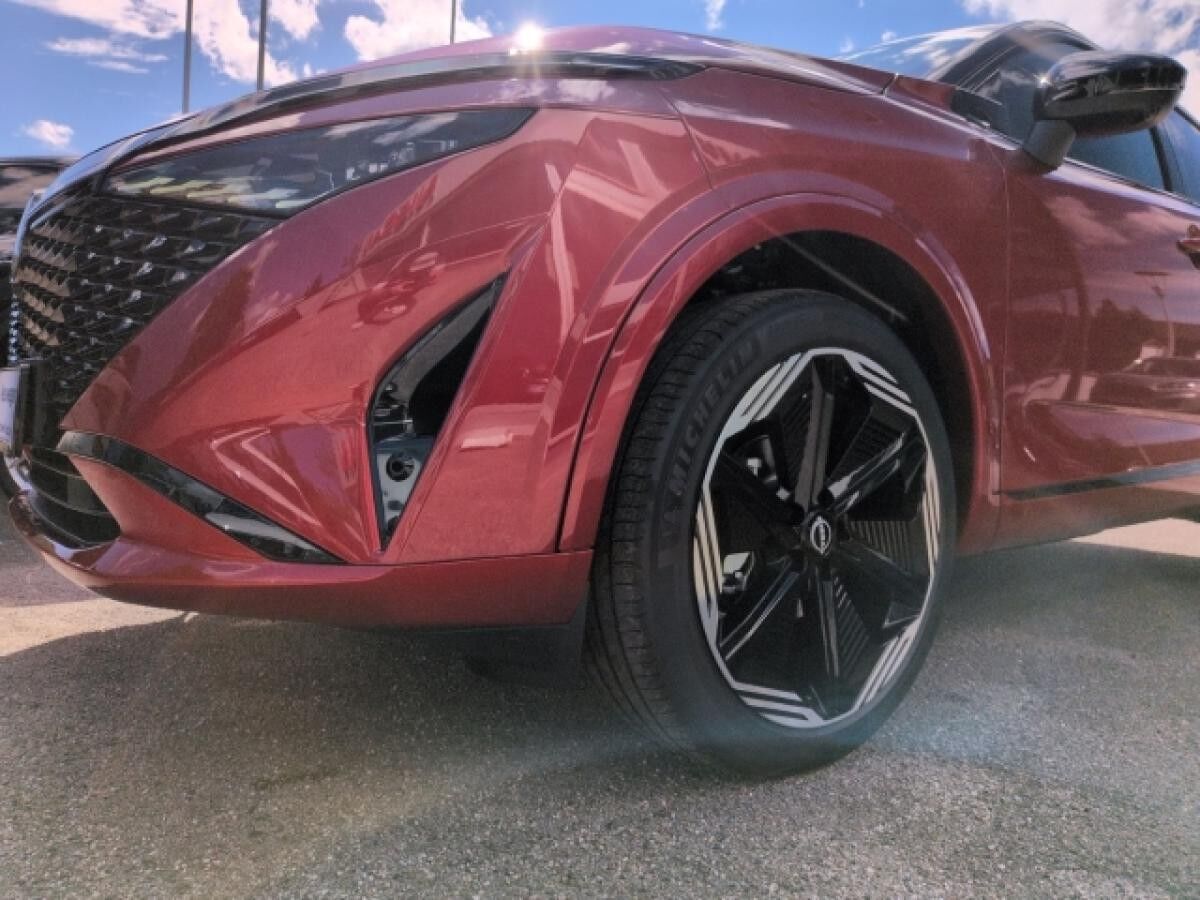 Nissan Qashqai N-Design 1.3 DIG-T MHEV EU6e HUD Navi Memory Sitze 360 Kamera LED El. Heckklappe