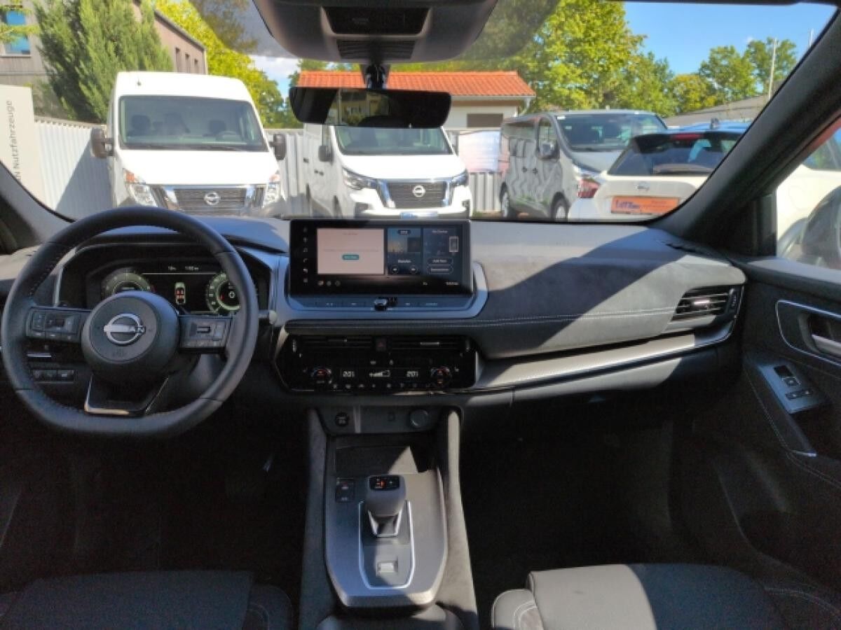 Nissan Qashqai N-Design 1.3 DIG-T MHEV EU6e HUD Navi Memory Sitze 360 Kamera LED El. Heckklappe
