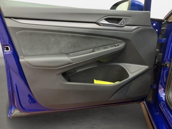 Volkswagen Golf R-Line 1.5 l eTSI | SOFORT VERFÜGBAR !