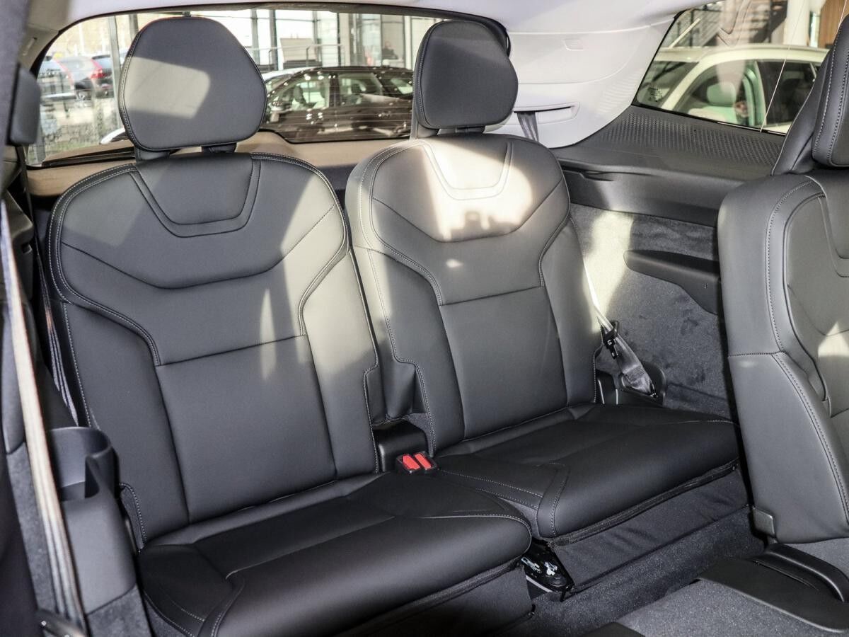 Volvo EX90