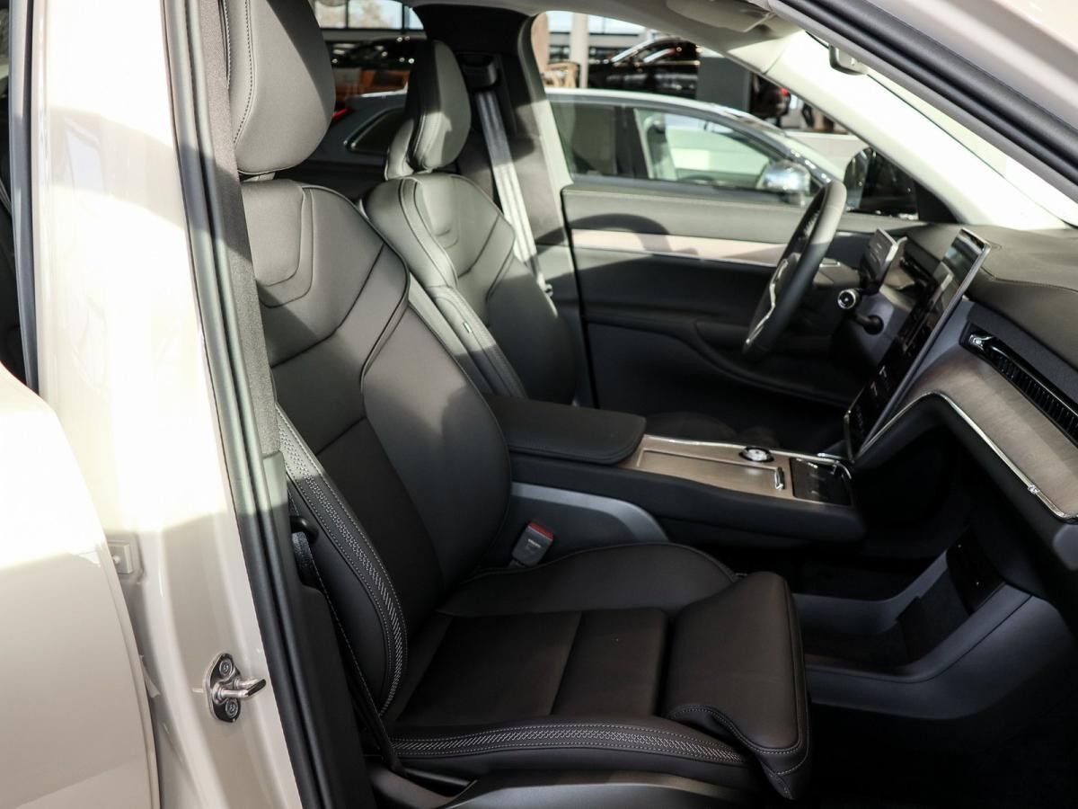 Volvo EX90