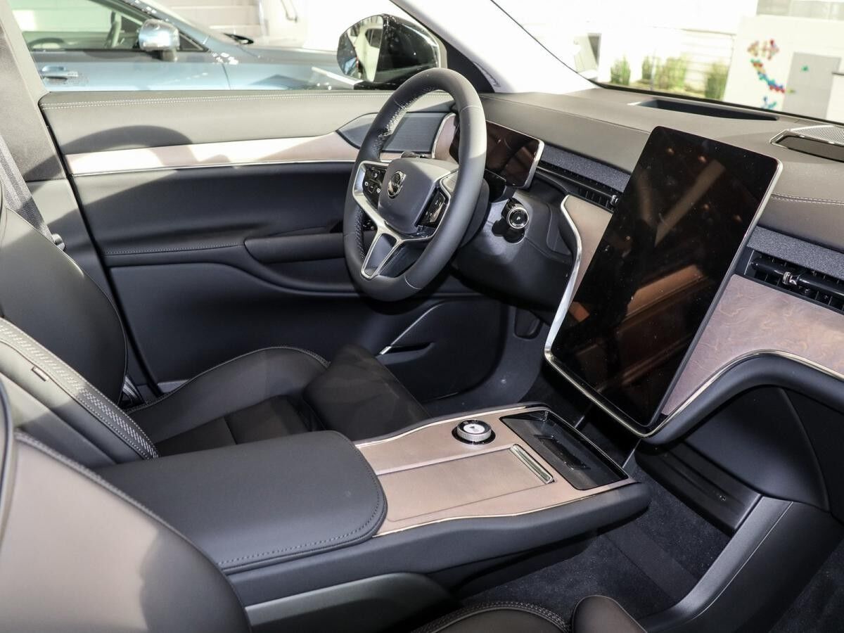 Volvo EX90
