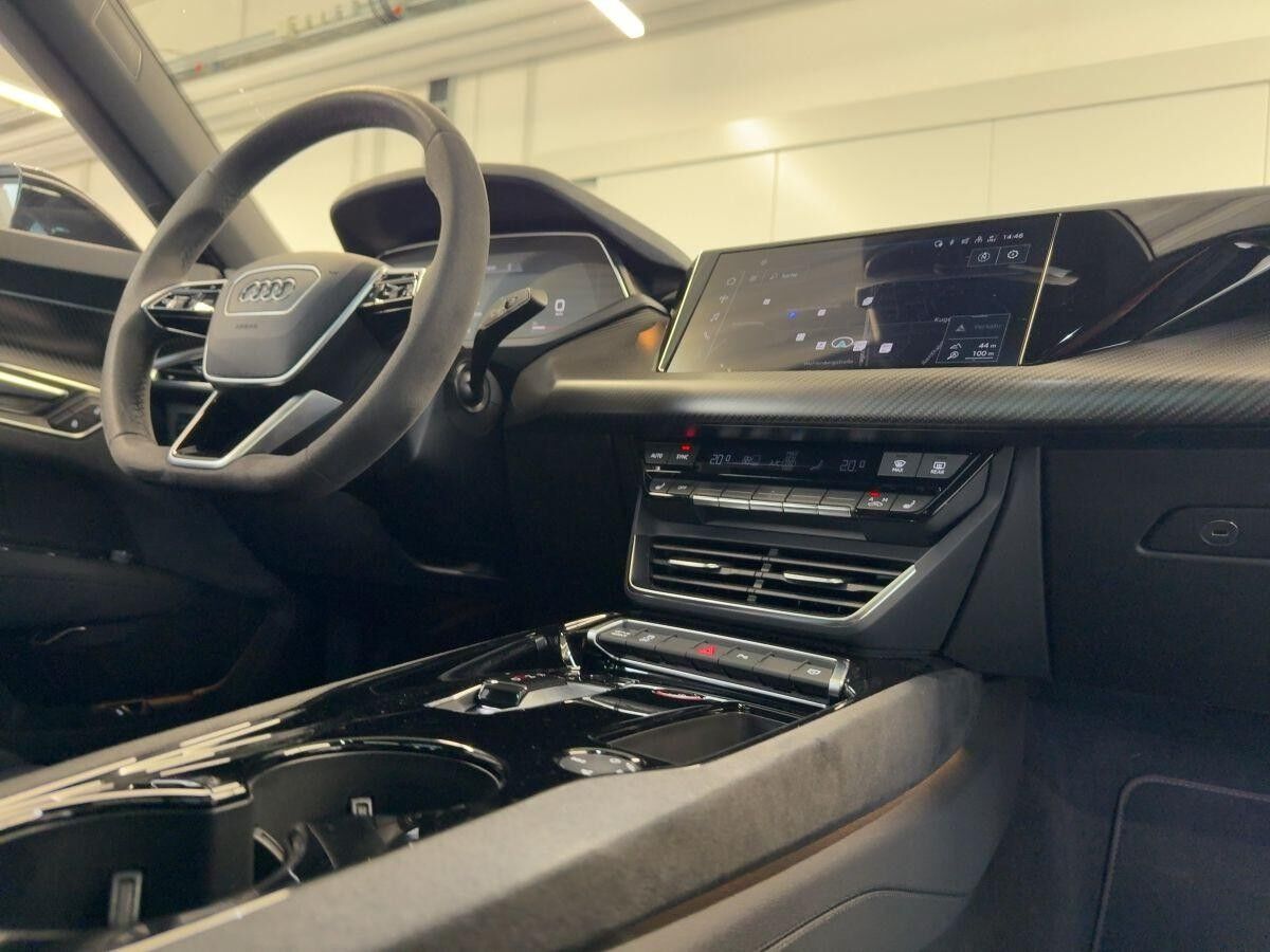 Audi e-tron GT quattro Matrix B&O Pano Luft Kamera