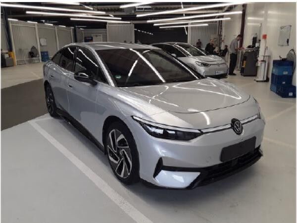 Volkswagen ID.7 Pro 77 kWh AHK, WP, Anschlussgarantie