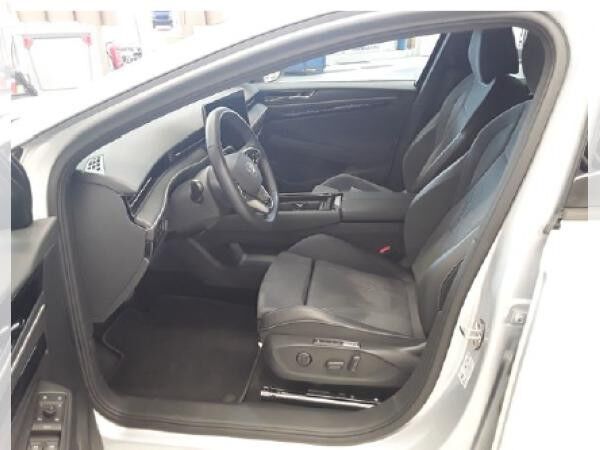 Volkswagen ID.7 Pro 77 kWh AHK, WP, Anschlussgarantie