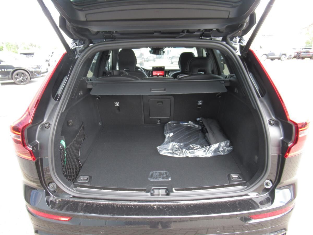 Volvo XC60 B5 AWD Black Edition Plus Facelift Lagom*GEWERBEKUNDEN AKTION*