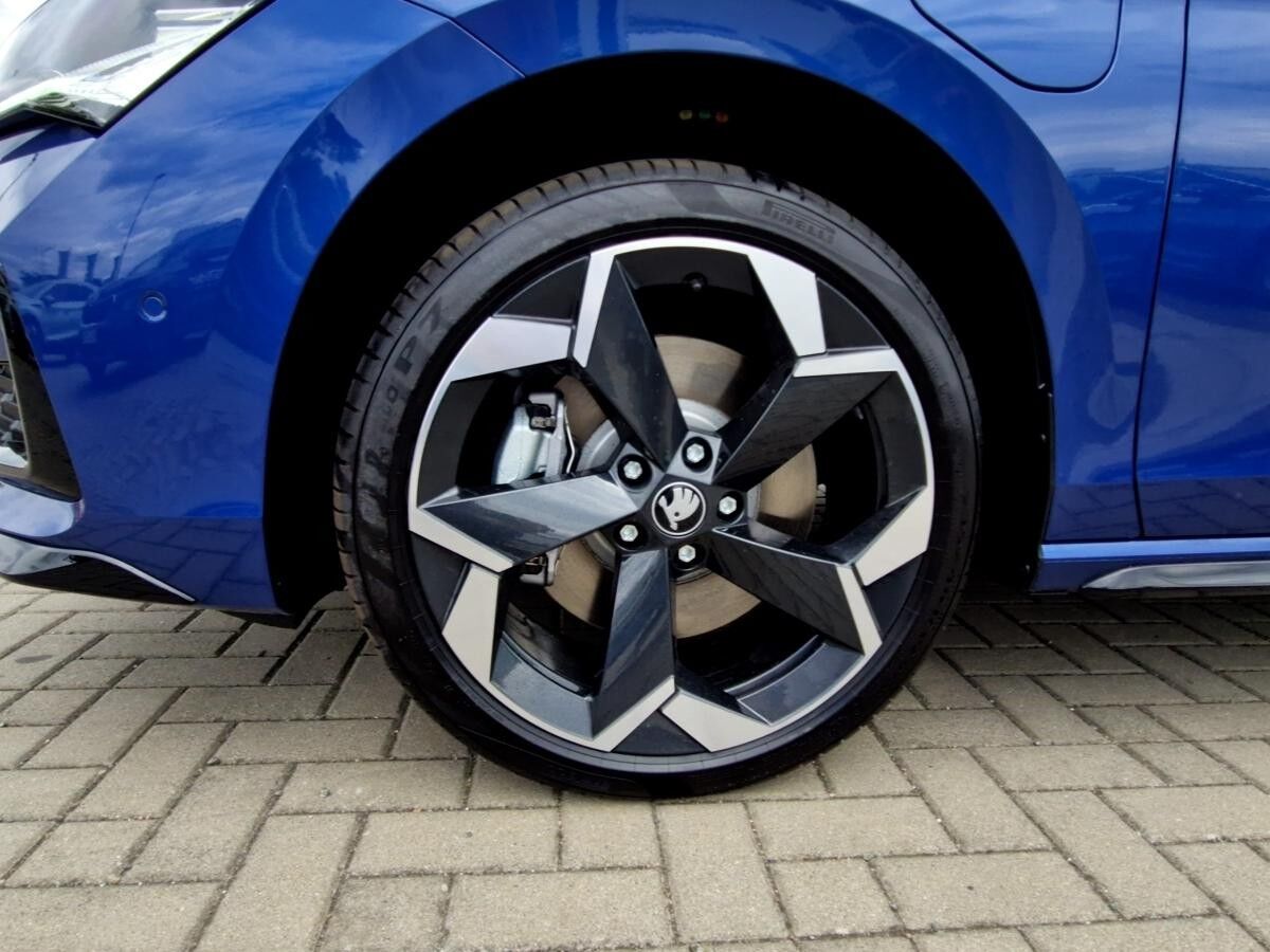 Skoda Superb Combi 1.5 TSI iV Sportline DSG Matrix AHK Pano🚀Sofort-Verfügbar🚀Autohaus-Schandert Top-Deal✨
