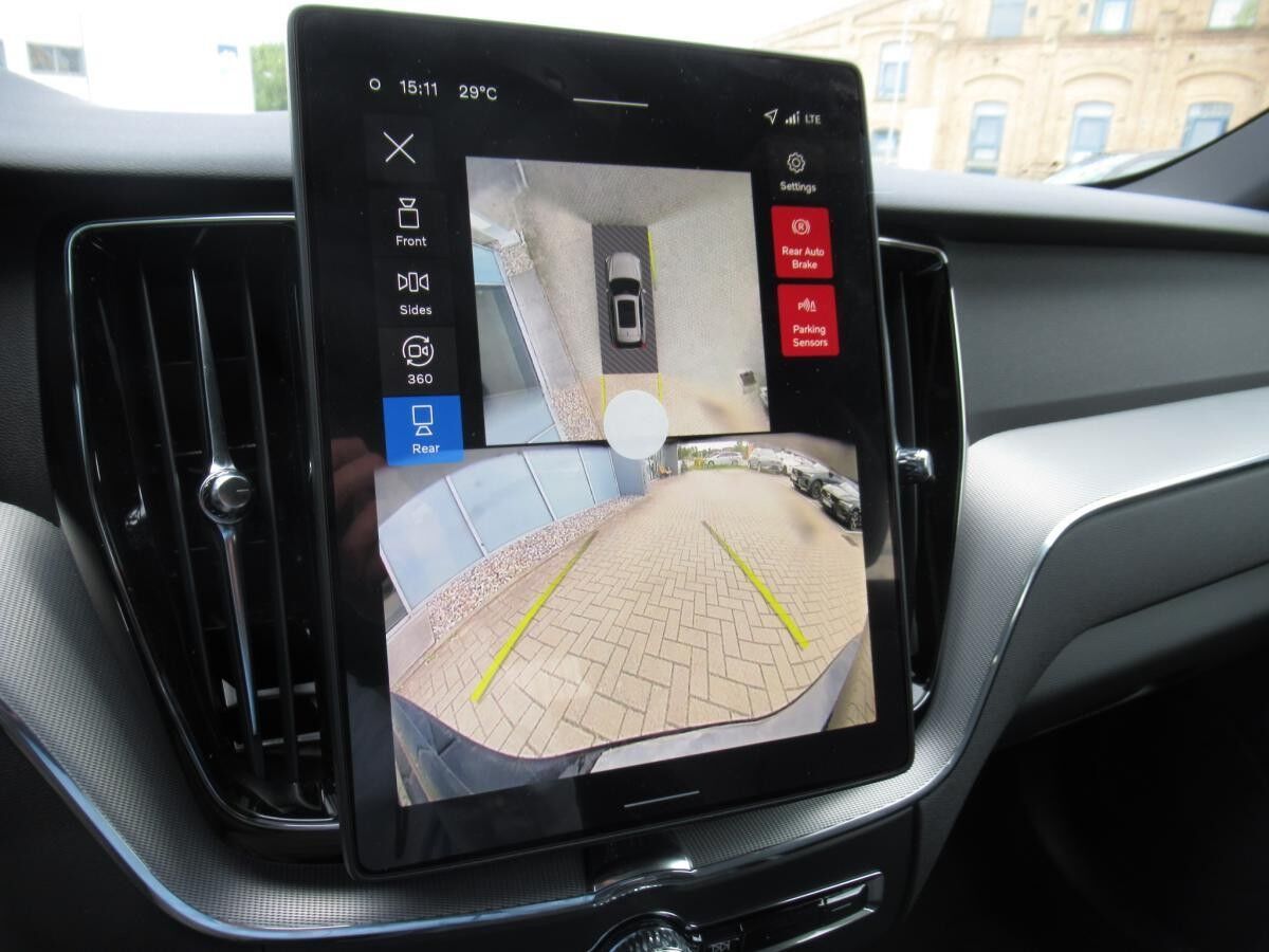 Volvo XC60 B5 AWD Black Edition Plus Facelift Lagom*GEWERBEKUNDEN AKTION*