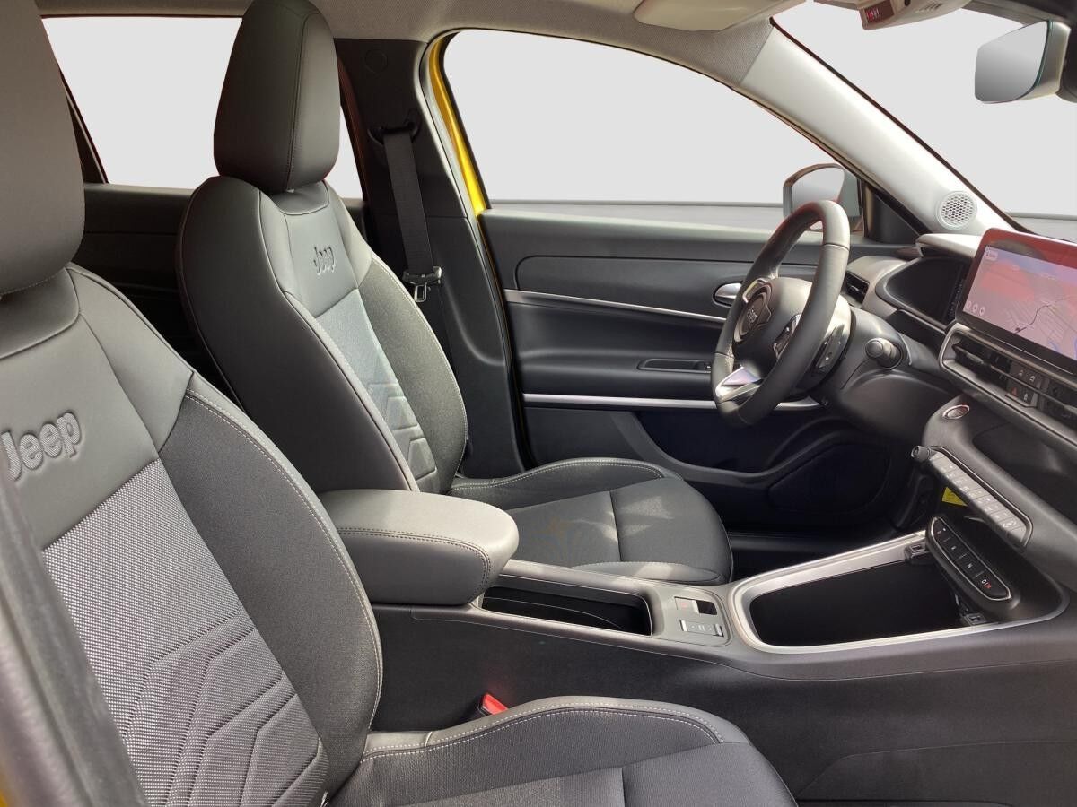 Jeep Avenger Summit MHEV Aut. Navi SHZ1