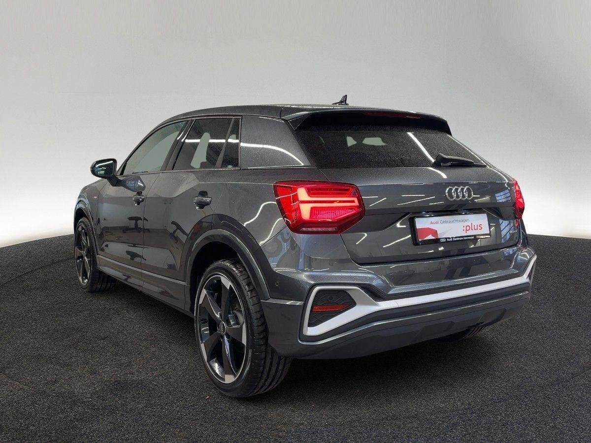 Audi Q2 S line 40 TFSI quattro Matrix Standh. Kamera AHK Navi
