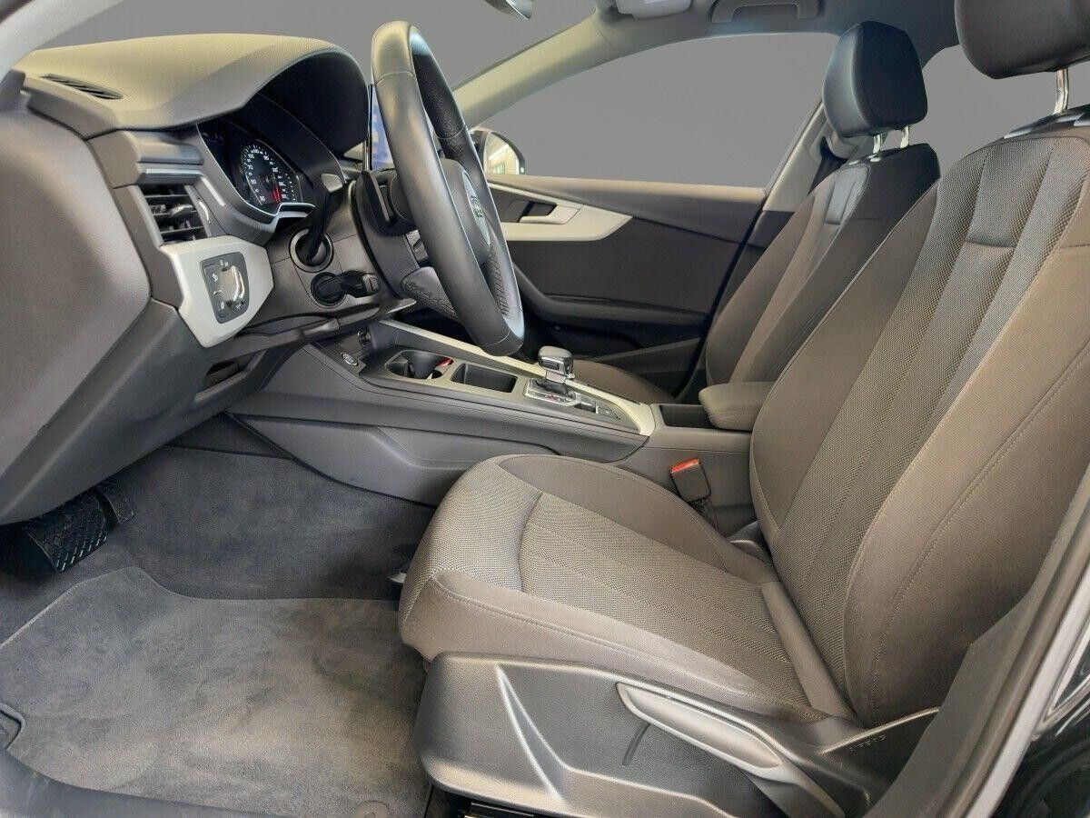 Audi A4 Avant Advanced 35 TFSI AHK LED Kamera DAB Navi