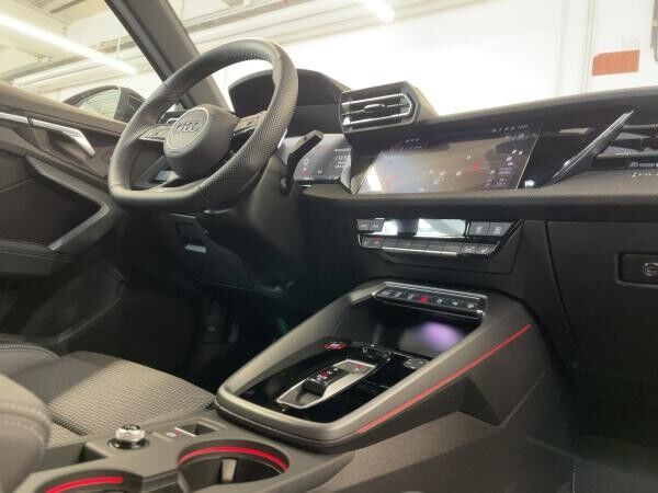 Audi S3 Sportback 2.0 TFSI Kamera LED Navi Teilleder