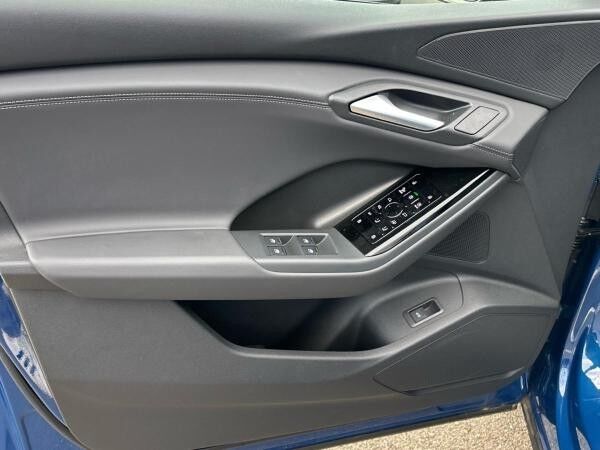 Audi Q6 e-tron quattro MMI Matrix Digi-Cockpit
